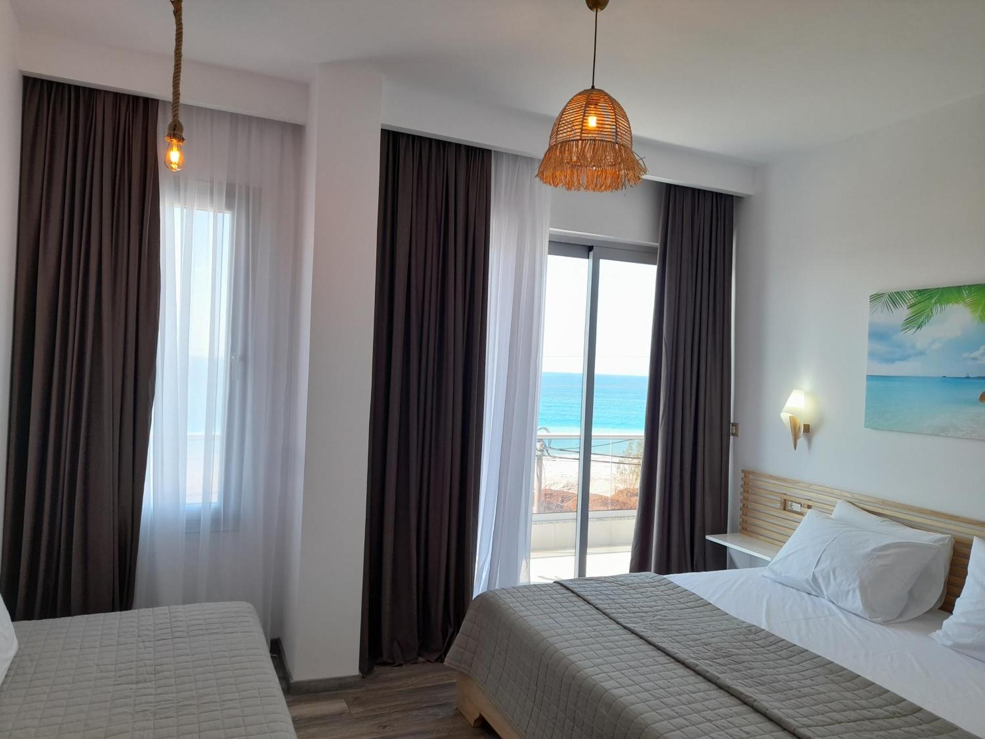 Anxhelos Hotel Himare Kamer foto